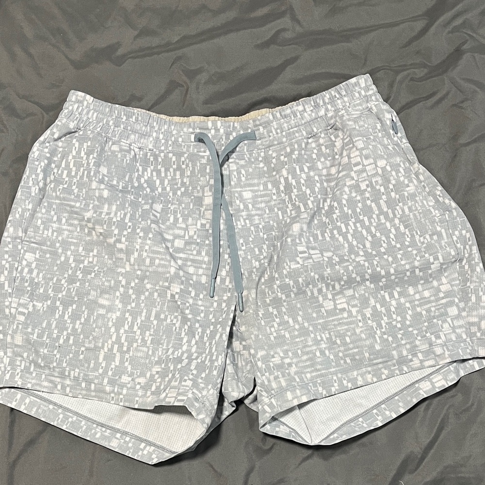 Lululemon Mens Bowline Shorts